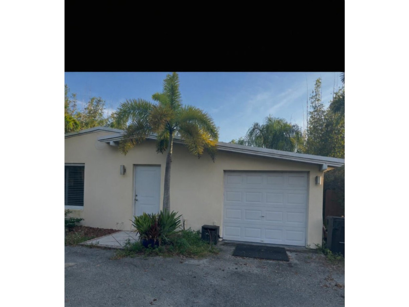 This three bedroom, two bathroom single family home is located - Beach Home for sale in Fort Lauderdale, Florida on Beachhouse.com