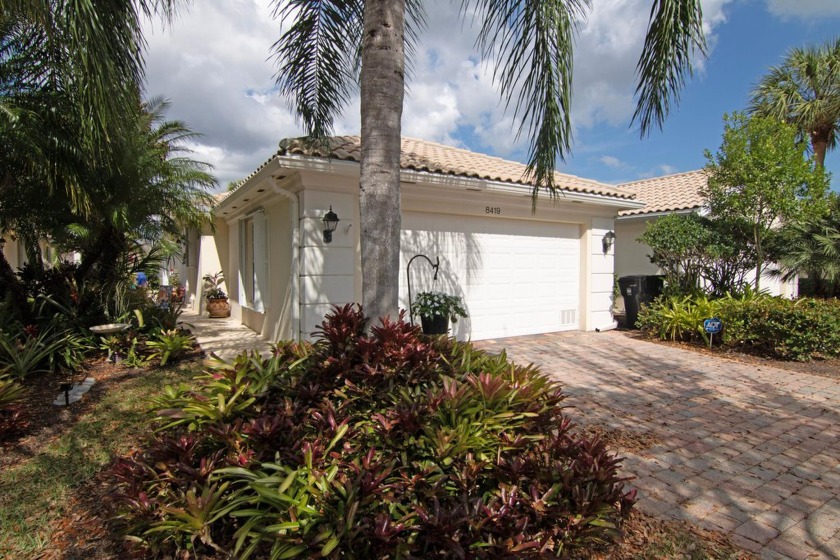 GREAT LOCATION Close to Cul-de-sac , Clean, Clean Clean, North - Beach Home for sale in Wellington, Florida on Beachhouse.com
