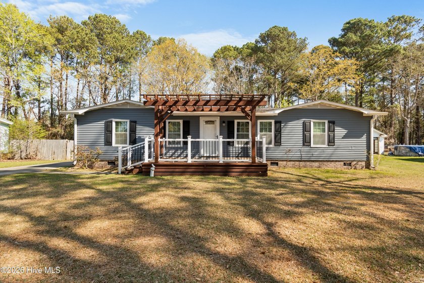Interior and Exterior Updated in 2021 on large lot with new roof - Beach Home for sale in Calabash, North Carolina on Beachhouse.com