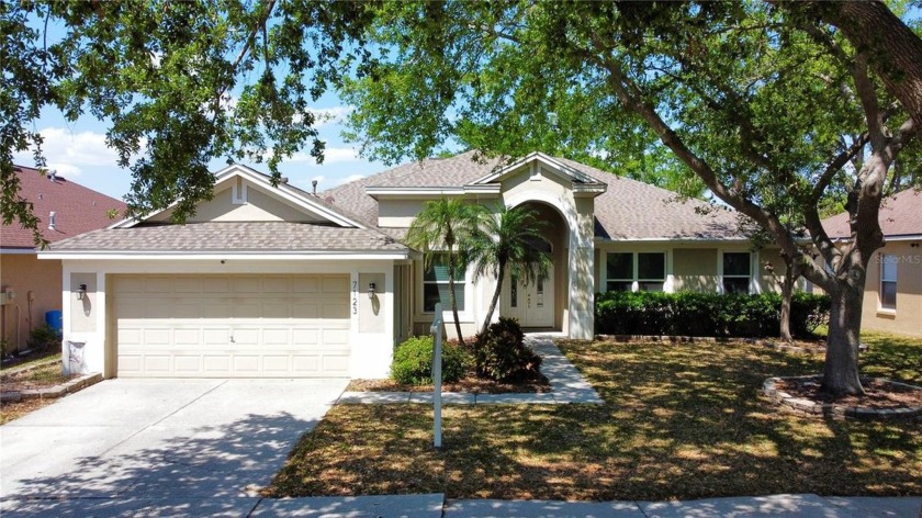 Priced below appraised value for instant equity. Seller is - Beach Home for sale in Riverview, Florida on Beachhouse.com