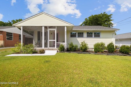 Assumable VA loan at 2.625% for eligible borrowers!

Welcome - Beach Home for sale in Swansboro, North Carolina on Beachhouse.com