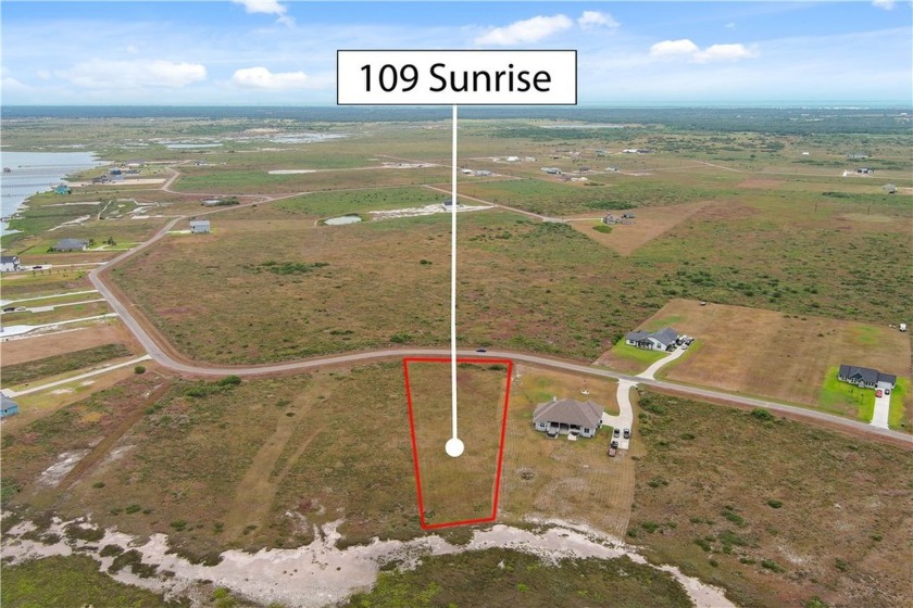 Build your dream home on this spacious lot in the peaceful - Beach Lot for sale in Rockport, Texas on Beachhouse.com