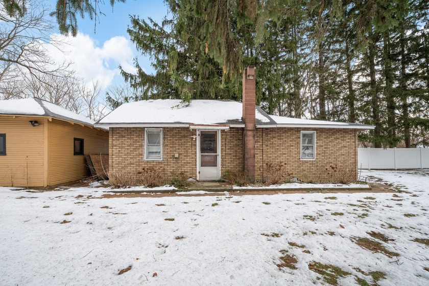 Rare double-lot offering in the core of New Buffalo-an - Beach Home for sale in New Buffalo, Michigan on Beachhouse.com