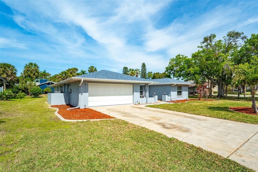 * Price Reduced *. Your Dream Florida Home Awaits!  this - Beach Home for sale in New Port Richey, Florida on Beachhouse.com