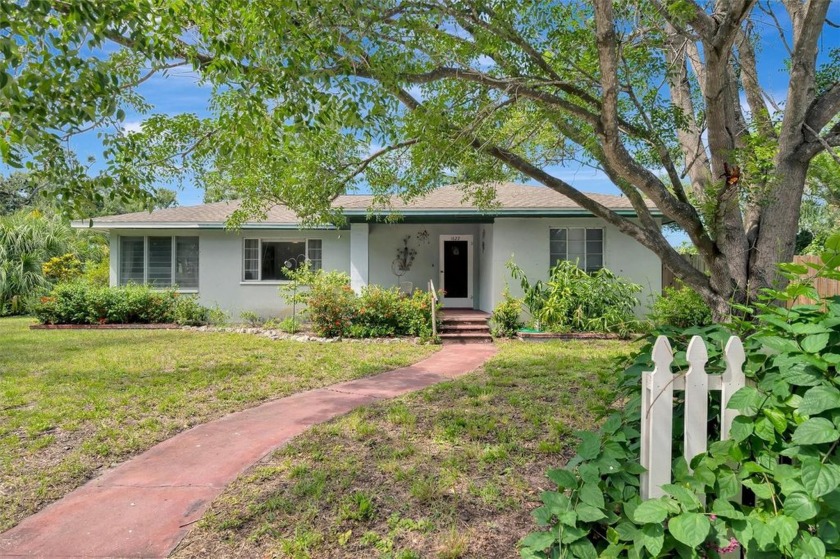 One or more photo(s) has been virtually staged. Mid-Century - Beach Home for sale in Bradenton, Florida on Beachhouse.com