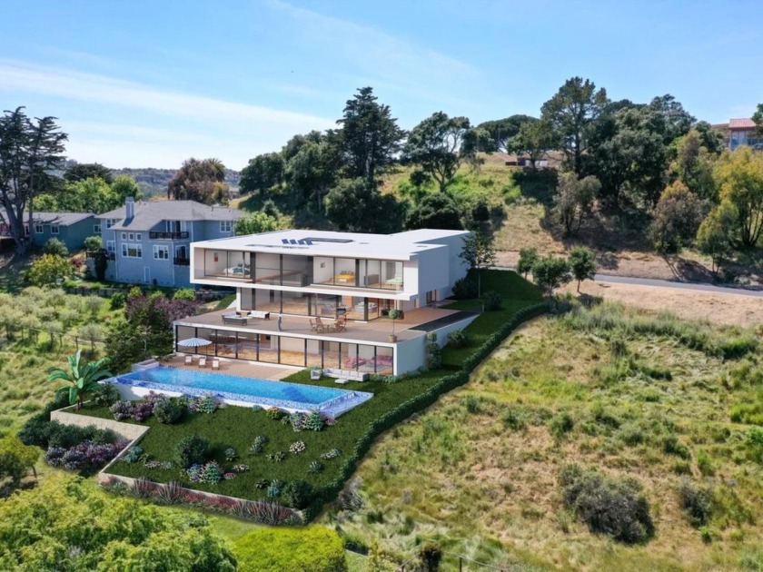 Embrace the opportunity to build your dream home on this - Beach Lot for sale in Mill Valley, California on Beachhouse.com