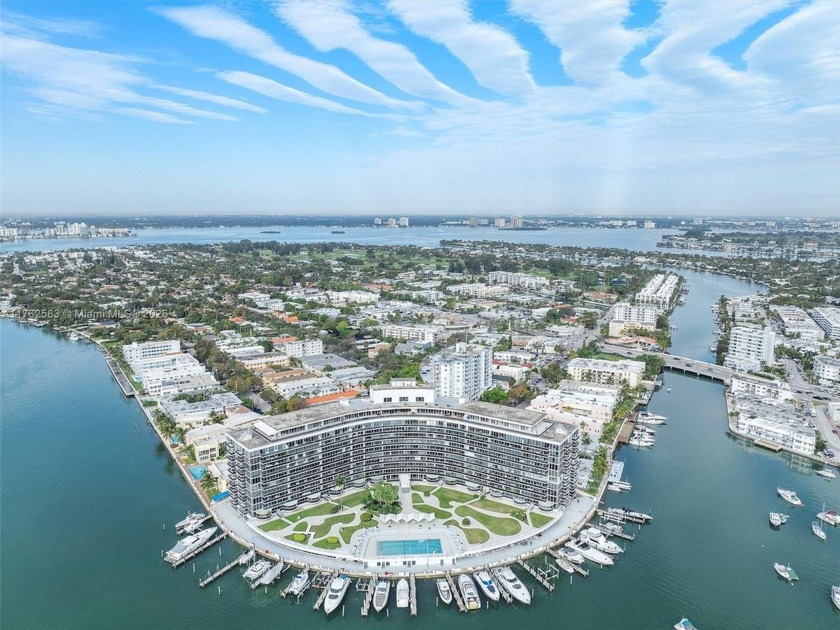 Experience fabulous views from this fully renovated 2-2 condo - Beach Condo for sale in Miami Beach, Florida on Beachhouse.com