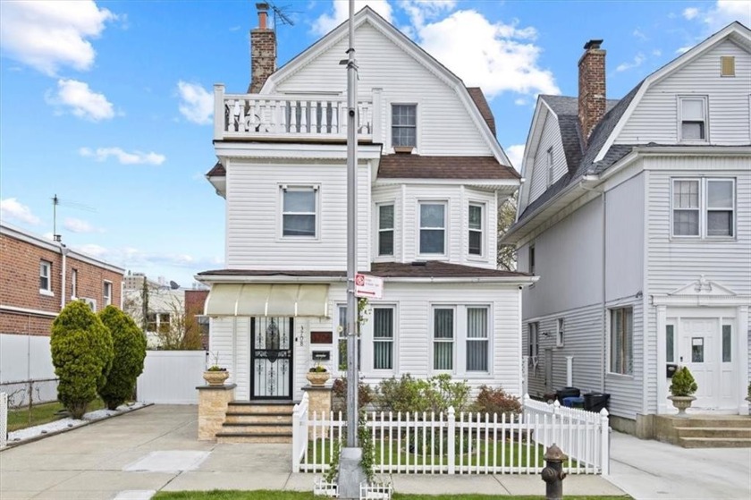 Spend the summer at the beach in this updated three-family house - Beach Home for sale in Brooklyn, New York on Beachhouse.com