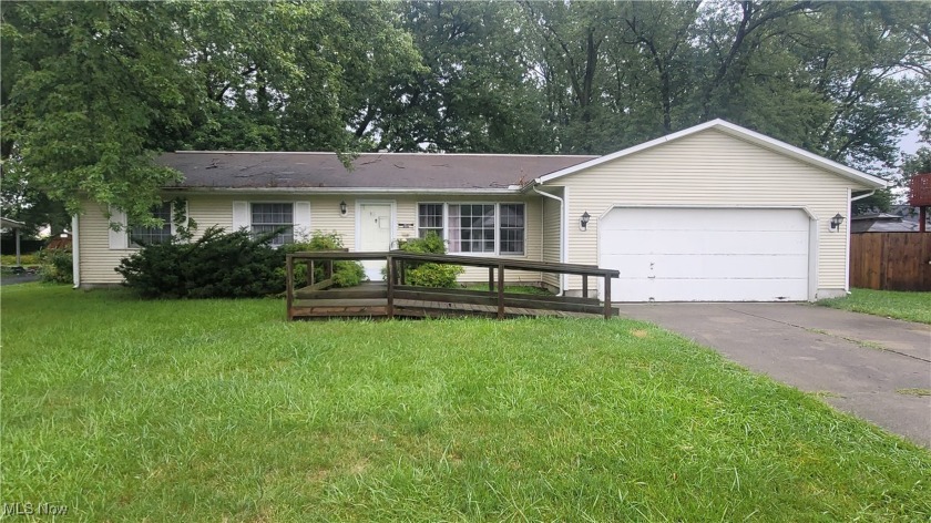 Perfect opportunity for the savvy home buyer or investor to own - Beach Home for sale in Mentor, Ohio on Beachhouse.com