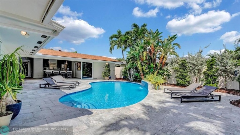 WOW FACTOR!Palm Springs hits Fort Lauderdale. This 4/3 is - Beach Home for sale in Fort Lauderdale, Florida on Beachhouse.com