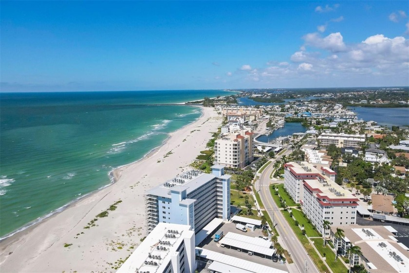 One or more photo(s) has been virtually staged. Live the coastal - Beach Condo for sale in Venice, Florida on Beachhouse.com