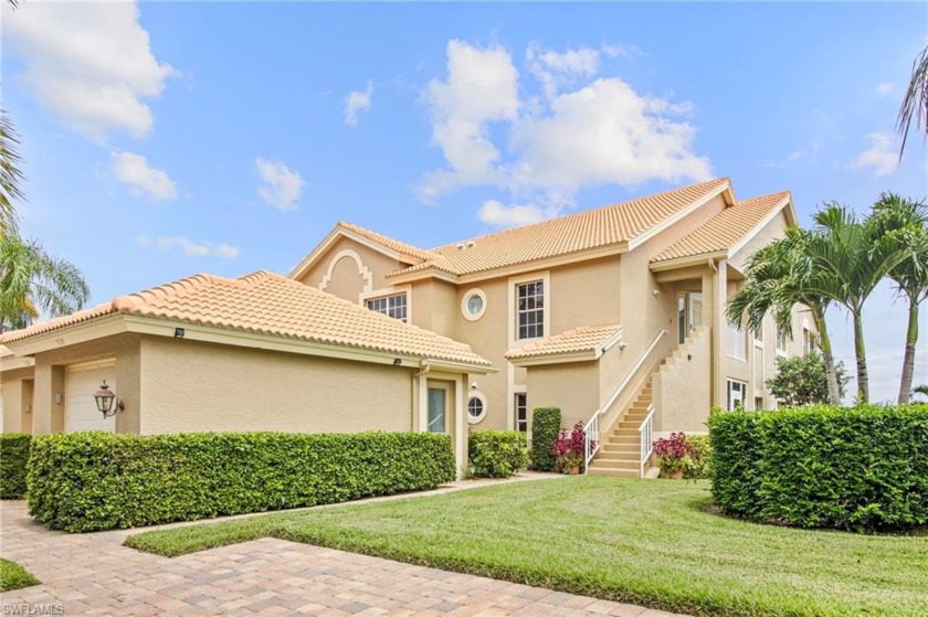 NOT IN A FLOOD ZONE, no stairs, waterfront, beautifully updated - Beach Home for sale in Bonita Springs, Florida on Beachhouse.com