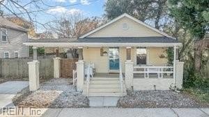 Totally renovated & GORGEOUS gem only 2 blocks to the beach & - Beach Home for sale in Norfolk, Virginia on Beachhouse.com