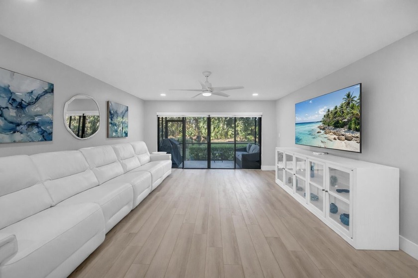 A fully renovated, white-and-bright coastal contemporary retreat - Beach Condo for sale in Jupiter, Florida on Beachhouse.com