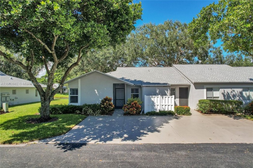 OWNER'S PRIDE AND NEIGHBORS' ENVY! Fully remodeled 2/2 corner - Beach Home for sale in Boca Raton, Florida on Beachhouse.com