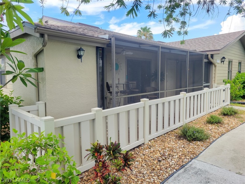 WOW ... Nothing like this on the Market ! This TURNKEY EXQUISITE - Beach Home for sale in Fort Myers, Florida on Beachhouse.com