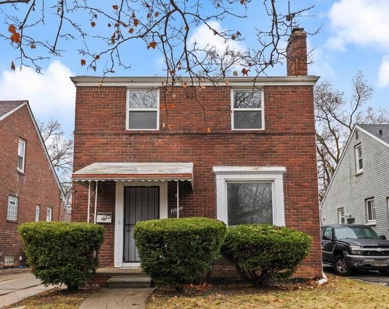 Beautifully updated 3-bedroom brick Colonial on a quiet block - Beach Home for sale in Detroit, Michigan on Beachhouse.com