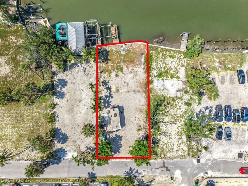 INVESTORS LOOK NO FURTHER! This waterfront lot is located in the - Beach Lot for sale in Fort Myers Beach, Florida on Beachhouse.com