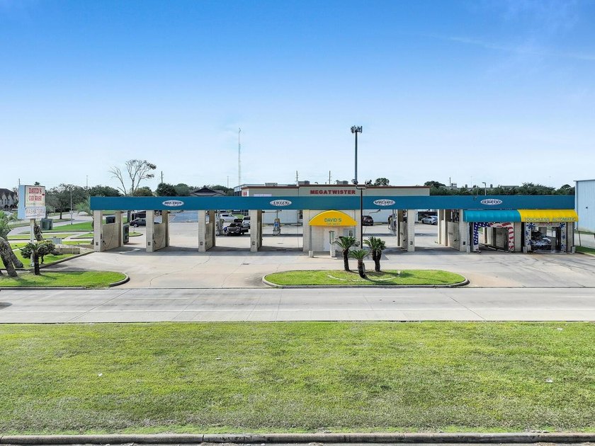 Successful operating Car Wash - Prime Mid County Location! - Beach Commercial for sale in Port Arthur, Texas on Beachhouse.com