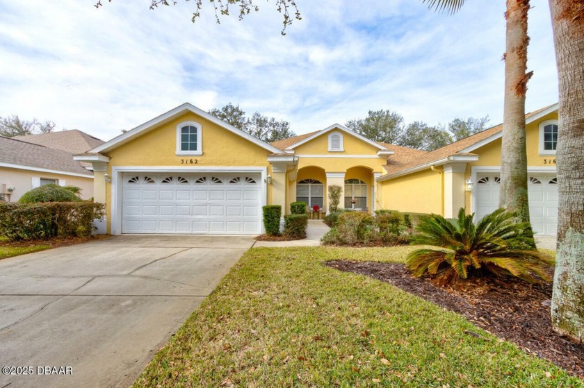 This beautifully maintained block construction Golf Villa - Beach Townhome/Townhouse for sale in Ormond Beach, Florida on Beachhouse.com