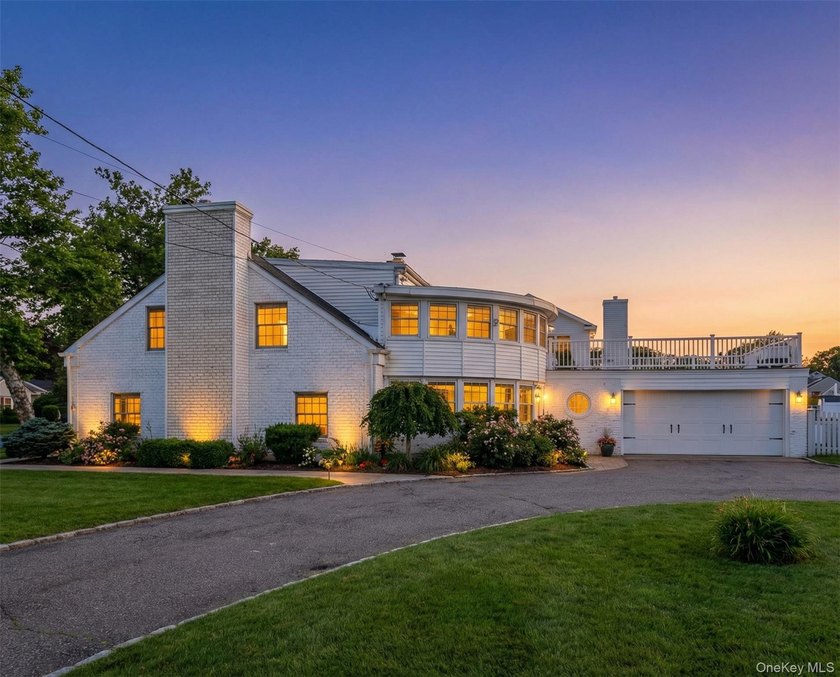 Wake up every morning to canal views and the quiet rhythm of - Beach Home for sale in Amityville, New York on Beachhouse.com