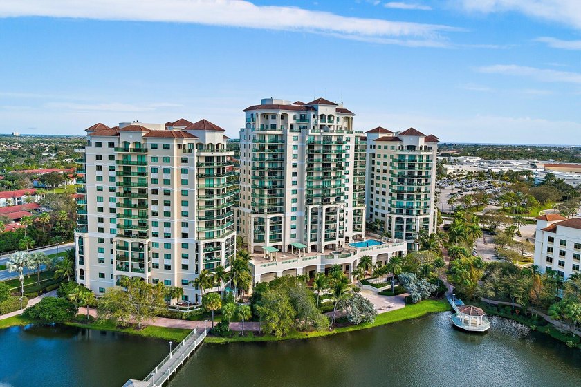 This stunning 3br/3ba boasts a massive 541 sf wraparound - Beach Condo for sale in Palm Beach Gardens, Florida on Beachhouse.com