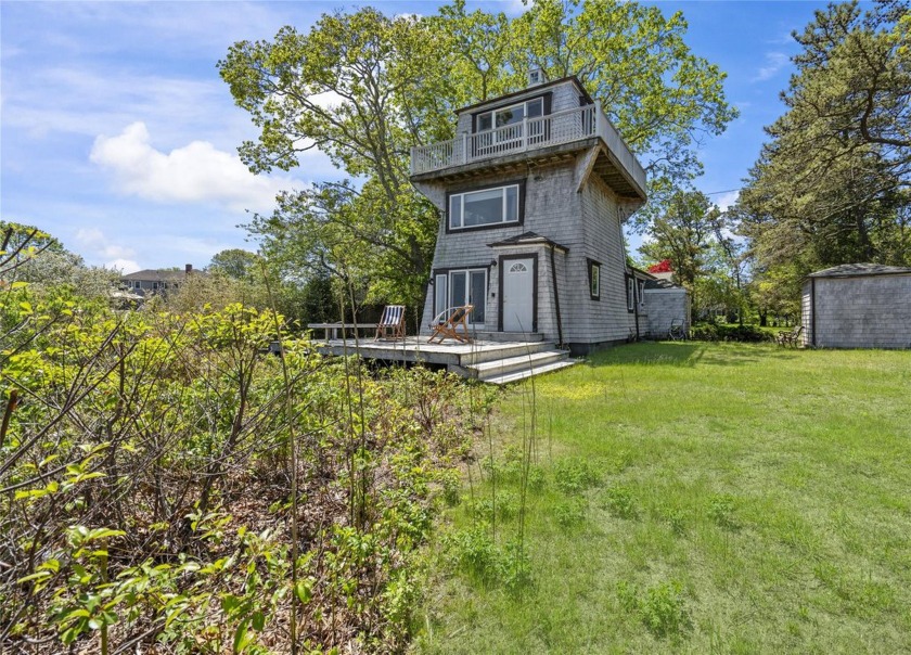 Back on the market with a new price! This bold - Beach Home for sale in East Quogue, New York on Beachhouse.com