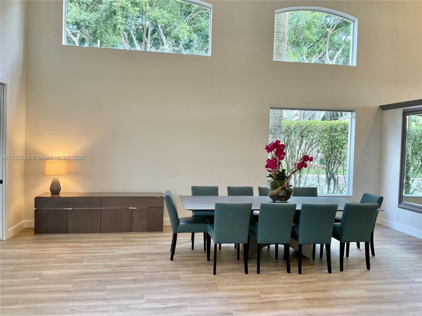 Tastefully remodeled contemporary home featuring 3 spacious - Beach Home for sale in West Palm Beach, Florida on Beachhouse.com