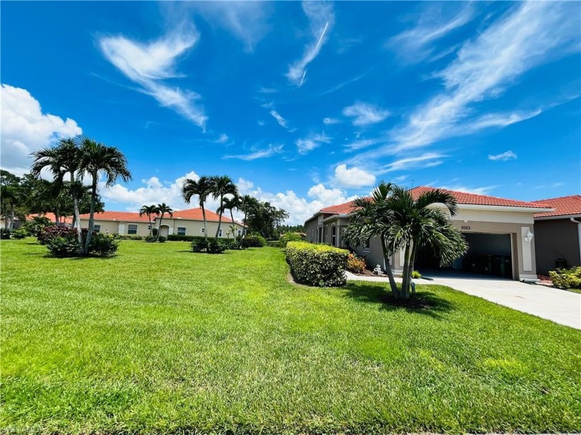 Unique opportunity to own this beautifully decorated single - Beach Home for sale in Naples, Florida on Beachhouse.com