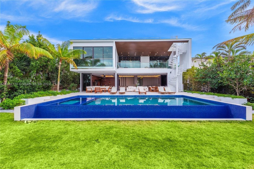 Brand new MODERN WATERFRONT VILLA with amazing open bay views - Beach Home for sale in Miami Beach, Florida on Beachhouse.com