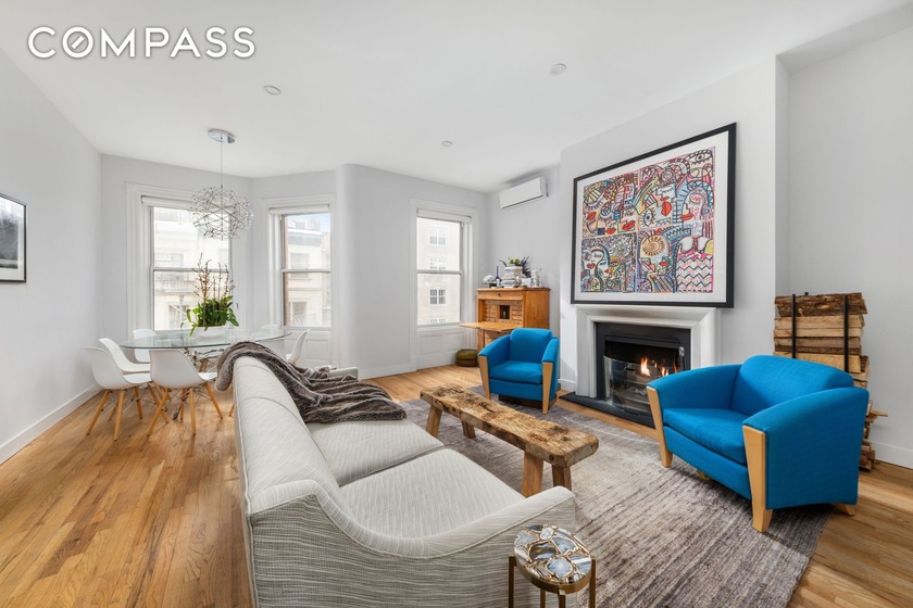 Welcome to this south facing townhouse PH apartment at 311 W - Beach Condo for sale in New York, New York on Beachhouse.com