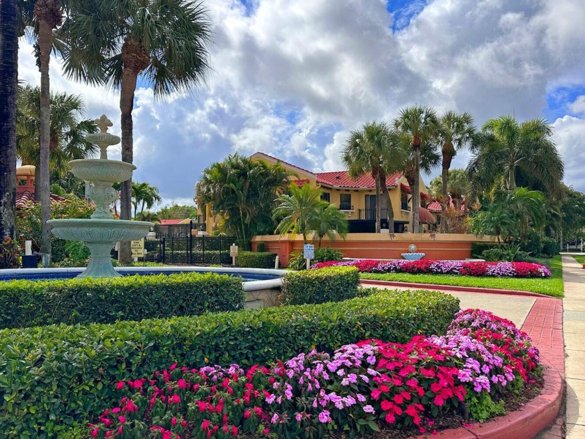 Whether you're looking for a relaxing beach retreat or an active - Beach Townhome/Townhouse for sale in Juno Beach, Florida on Beachhouse.com