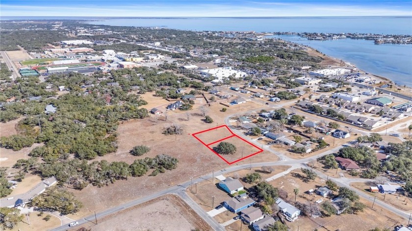 Prime, corner homesite with Majestic Oak - Minutes from Downtown - Beach Lot for sale in Rockport, Texas on Beachhouse.com