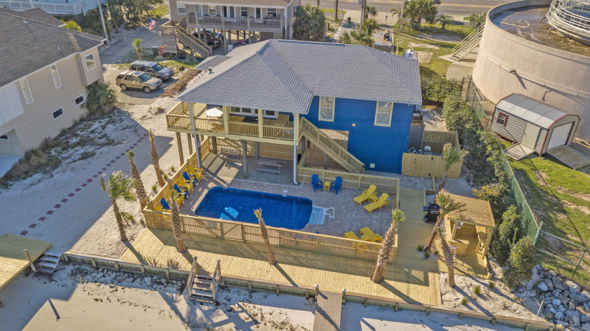 Waterfront Home with Private Pool, Pier & Tiki Bar! - Beach Vacation Rentals in Pensacola Beach, Florida on Beachhouse.com