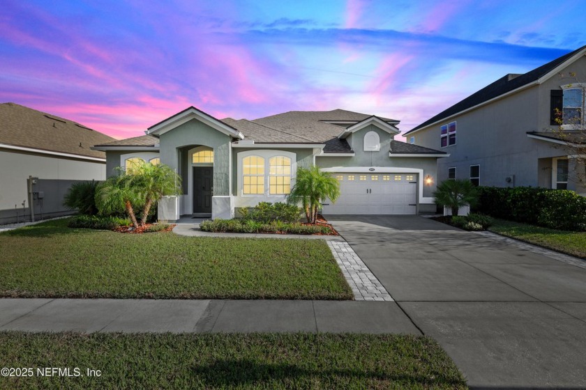 Gorgeous 4-bedroom home full of upgrades in highly desirable - Beach Home for sale in Jacksonville, Florida on Beachhouse.com