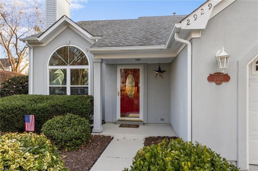 Absolutely immaculate home in the popular Holland Oaks - Beach Home for sale in Virginia Beach, Virginia on Beachhouse.com