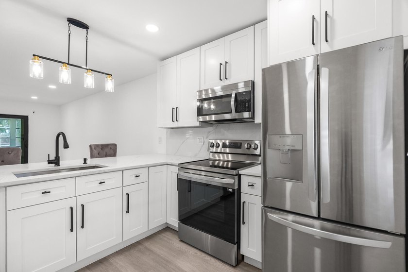 Beautifully renovated 2 bedroom 2 bath condo in the desirable - Beach Condo for sale in Delray Beach, Florida on Beachhouse.com