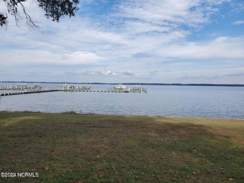 Lot 15 in Beaufort County's best kept secret ''Eagletrace'' - Beach Lot for sale in Blounts Creek, North Carolina on Beachhouse.com