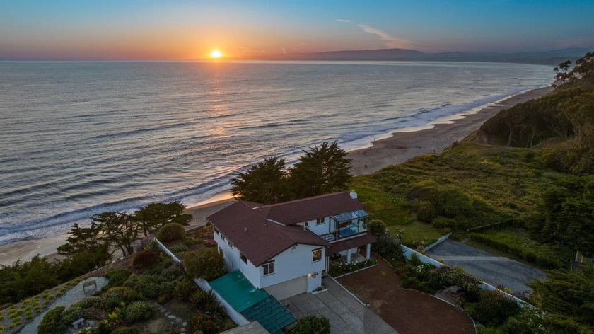 Get ready, The Sandcastle in La Selva Beach is on the market for - Beach Home for sale in LA Selva Beach, California on Beachhouse.com