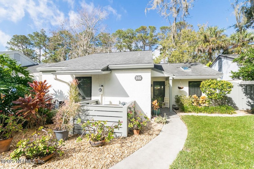 Live the Florida lifestyle surrounded by nature and wildlife! - Beach Home for sale in Ponte Vedra Beach, Florida on Beachhouse.com