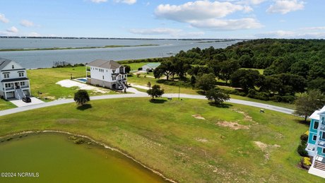 Hard to find end lot . Lake in rear yard. Home site looks across - Beach Lot for sale in Newport, North Carolina on Beachhouse.com