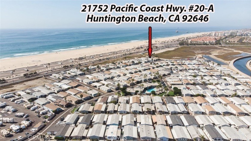 Across the street from the OCEAN!!! Very Rare Find! Awesome - Beach Home for sale in Huntington Beach, California on Beachhouse.com