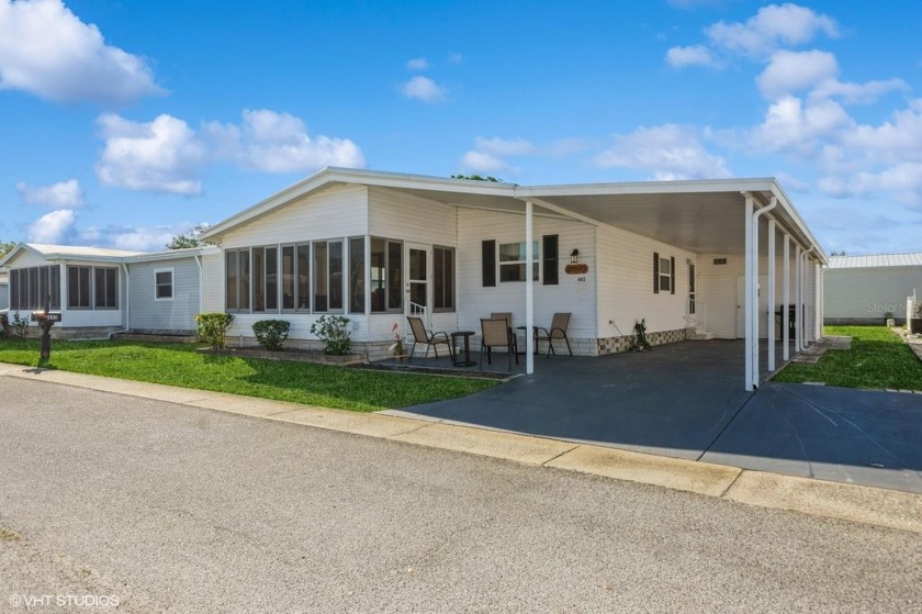 This 1991 Jacobsen home is available for new ownership. Located - Beach Home for sale in Oldsmar, Florida on Beachhouse.com