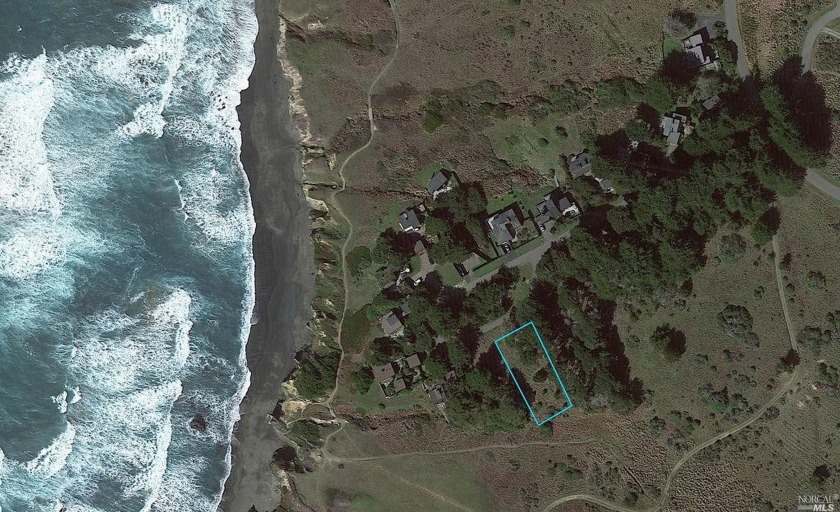 Located in desirable Unit 1. This property sits on the south - Beach Lot for sale in Sea Ranch, California on Beachhouse.com