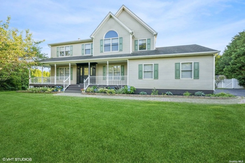 Updated farmhouse overlooking 60 acres of preserved farmland! - Beach Home for sale in Aquebogue, New York on Beachhouse.com
