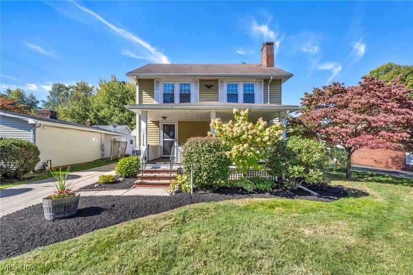 Completely renovated 3-bedroom, 2.5-bath single-family home in - Beach Home for sale in Willoughby, Ohio on Beachhouse.com