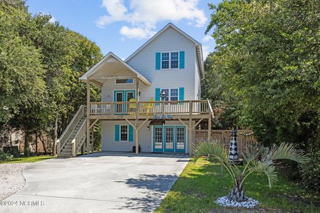 THE HEART OF EMERALD ISLE!
If you are looking for a quiet place - Beach Home for sale in Emerald Isle, North Carolina on Beachhouse.com