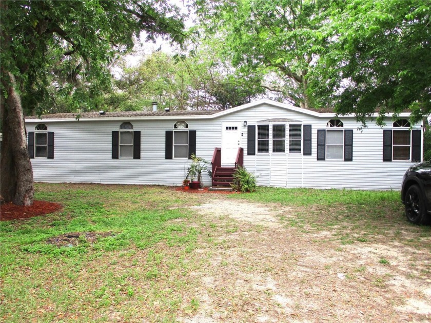 Wow! Move in ready, immaculate 5 Bedroom, 2 Bath, 1809 sq ft - Beach Home for sale in New Port Richey, Florida on Beachhouse.com