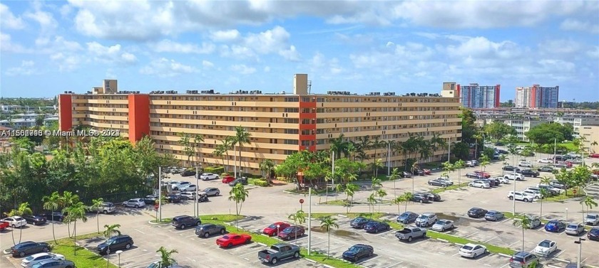 GREAT INVESTMENT PROPERTY OR EXCELLENT FOR A FIRST TIME - Beach Condo for sale in Miami, Florida on Beachhouse.com