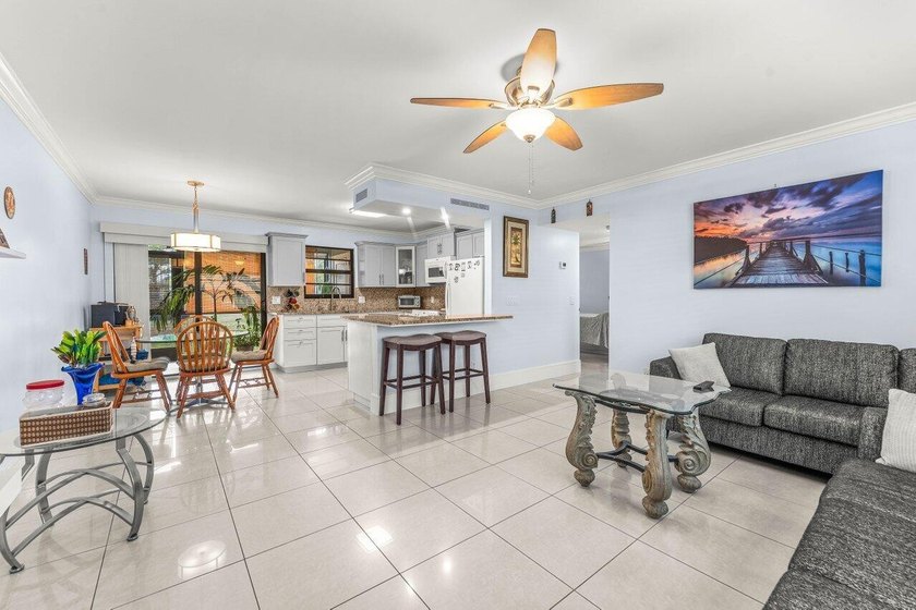 Investor opportunity, strong rental community with low HOA and - Beach Condo for sale in West Palm Beach, Florida on Beachhouse.com